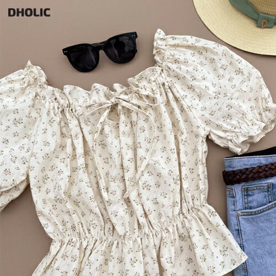 2WAY花柄ストリングブラウス・全2色・t64433 レディース 【bl】 韓国 ファッション トップス ブラウス ラウンドネック デコルテ 半袖 ハーフスリーブ パフスリーブ ぼわん袖 ボリューム袖 ペプラム フレアヘム 小花柄 パターン カジュアル 夏 NIJU