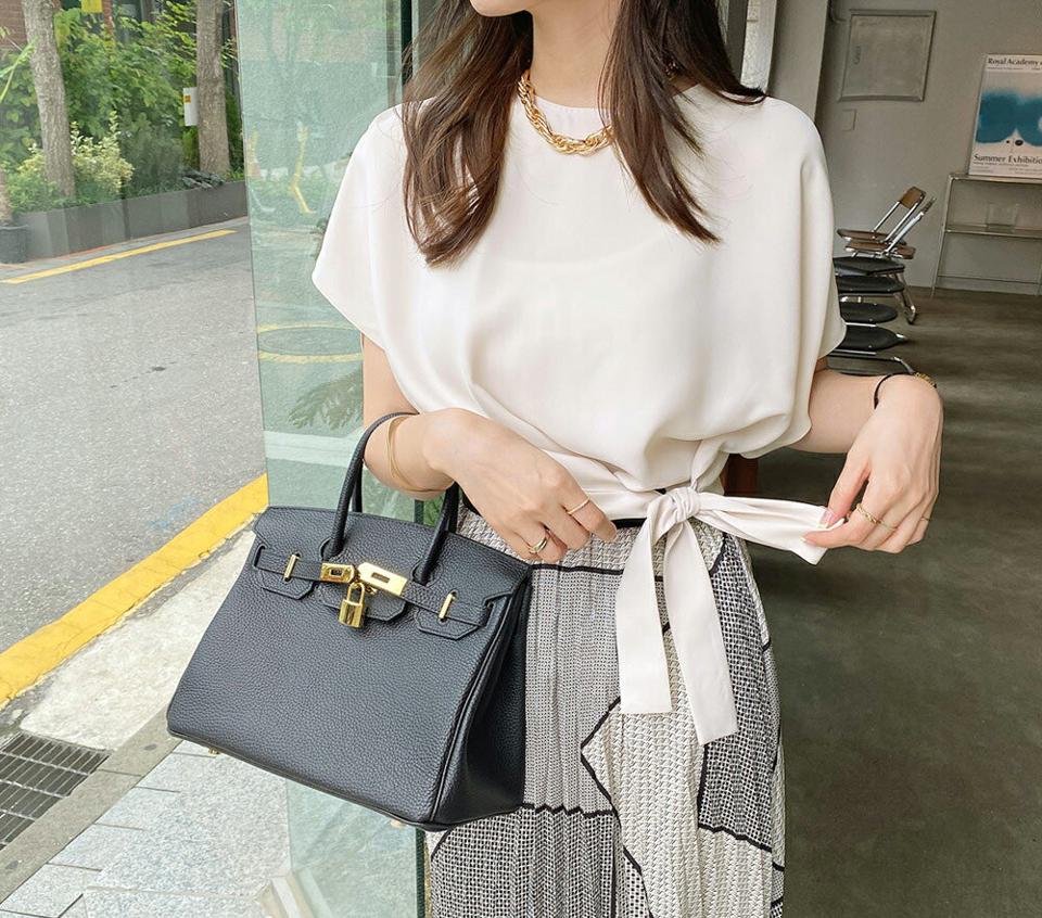 リボンラップブラウス・全3色・b69226 レディース 【bl】 トップス ブラウス 半袖 りぼん ラップデザイン シンプル 単色 可愛い かわいい ドルマンスリーブ 大人 春 夏 韓国ファッション ハイホリHIHOLLI