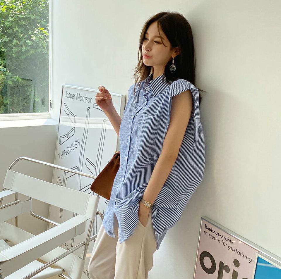 【全品10%OFF】ショルダーパッドストライプブラウス・全2色・b69229 レディース 【bl】【トップス ブラウス ストライプ柄 爽やか ショルダーパッド 肩パッド スリーブレス ノースリーブ 大人 春 夏 韓国 ファッション】【ハイホリHIHOLLI】