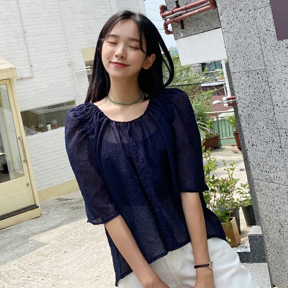 【新作10%OFF】ショルダーゴムブラウス・全3色・b64500 レディース 【bl】【トップス ブラウス 半袖 ハーフスリーブ 透け感 シアー シースルー 単色 無地 フェミニン 大人 かわいい 春 夏 韓国 ファッション】【NIJU】