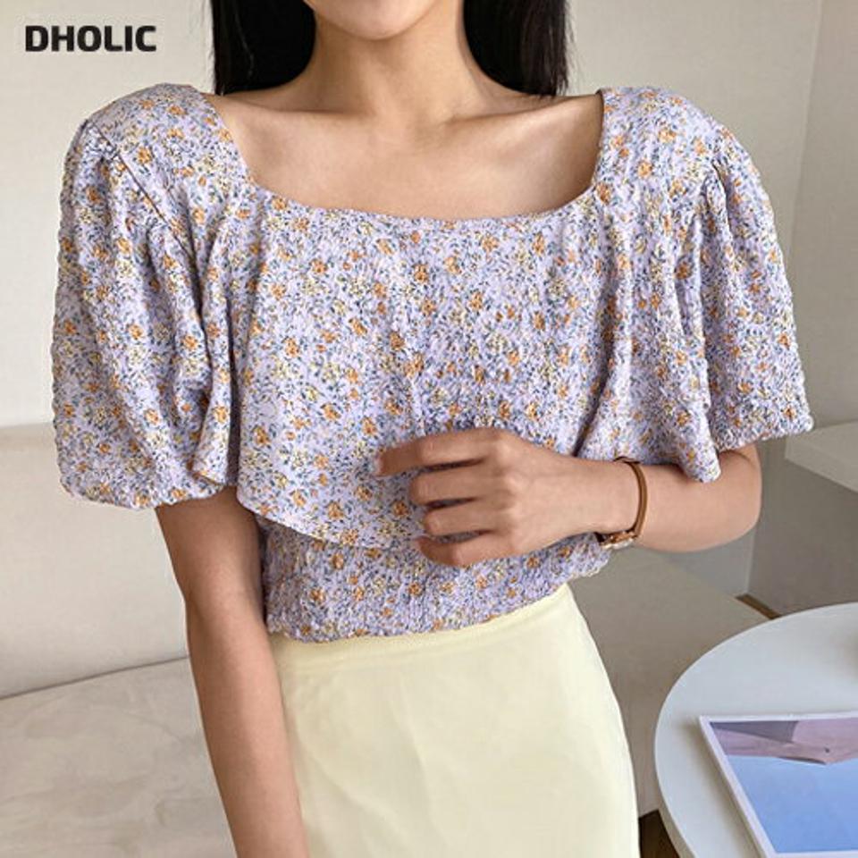 フローラルパフブラウス・全3色・t64501 レディース 【bl】 トップス ブラウス パフスリーブ パフ袖 花柄 半袖 ハーフスリーブ フェミニン スクエアネック 小花柄 ラッフル デコルテ 鎖骨 可愛い かわいい 春 夏 韓国 ファッション NIJU