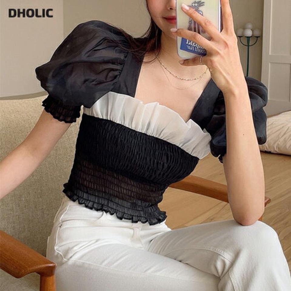 配色シャーリングブラウス・全2色・t62411 レディース 【bl】 トップス ブラウス シャーリング パフ袖 パフスリーブ ガーリー 大人 フリル メリハリ モノトーン シック 可愛い かわいい 春 夏 韓国 ファッション