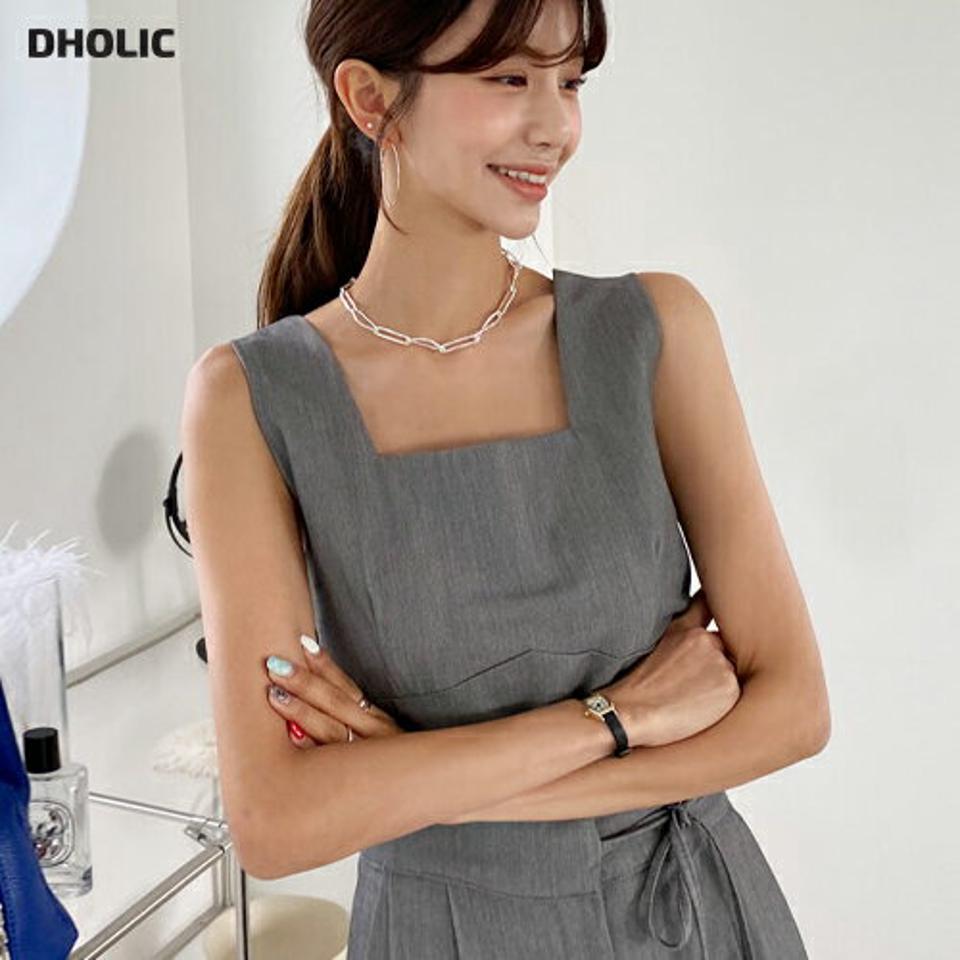 スクエアスリーブレス・全3色・t64251 レディース 【tops】 韓国 ファッション トップス ブラウス ノースリーブ スクエアネック クロップド丈 ショート丈 スリム タイト 細身 無地 大人 カジュアル 夏