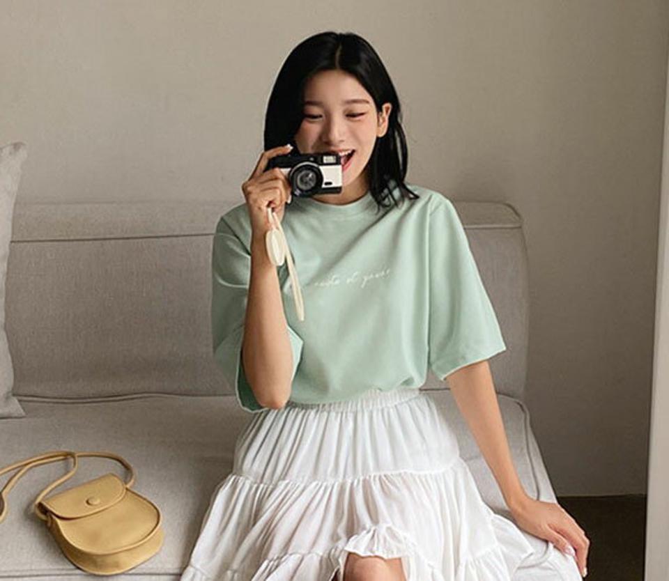 レタリング半袖Tシャツ・全6色・n00243 レディース 【tops】韓国 ファッション トップス Tシャツ 半袖 ラウンドネック ハーフスリーブ 細身 カジュアル 体型カーバー ガーリー かわいい シンプル 春 夏 NIJU