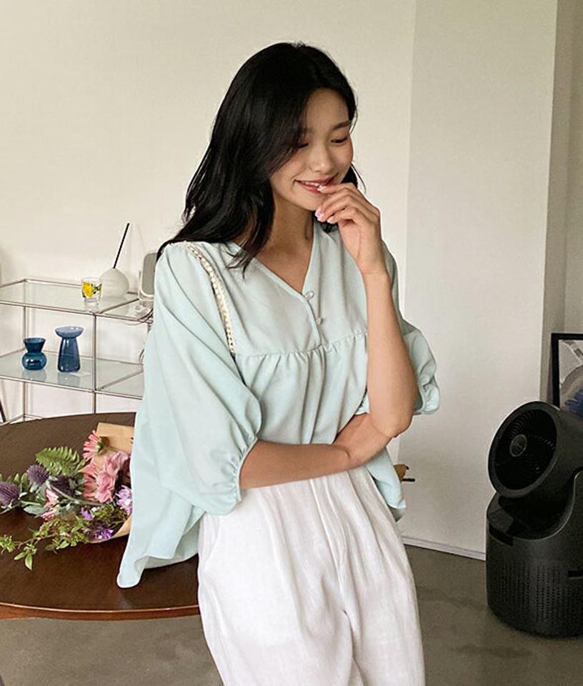 【タイム特価】Vネックレースパフブラウス・全4色・e00245 レディース 【bl】お腹カバー 韓国ファッション トップス ブラウス 半袖 アンバランス Vネック 7分丈 パフスリーブ ルーズ ゆったり 細身 シンプル レース 二の腕カバー 春 夏 NIJU 【TS】セール