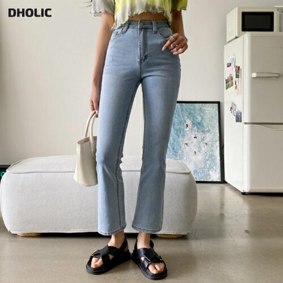 ライトブルーフレアデニムパンツ・全1色・t00261 レディース 【pt】韓国 ファッション ボトムス パンツ ロング ロングパンツ デニム カジュアル フレア スリム 細身 体型カーバー 10分丈 十分丈 フィット 春 夏 NIJU