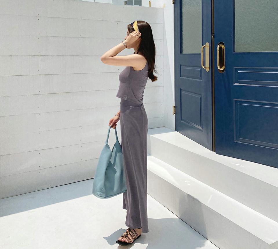 スクエアスリーブレス&タックパンツSET・全2色・t00097 レディース 【pt】セットアップ setup トップス スリーブレス ノースリーブ パンツ ズボン ロングパンツ タック 単色 無地 シンプル 大人 春 夏 韓国 ファッション ハイホリHIHOLLI