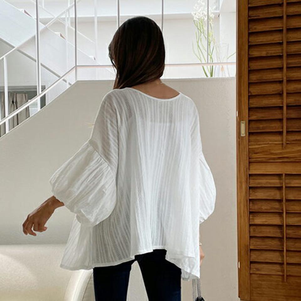 ネックリボンパフブラウス・全2色・t57751 レディース 【bl】トップス ブラウス パフスリーブ パフ袖 体型カバー ゆったり フェミニン 可愛い かわいい 半端丈 ハーフスリーブ 春 夏 秋 韓国 ファッション