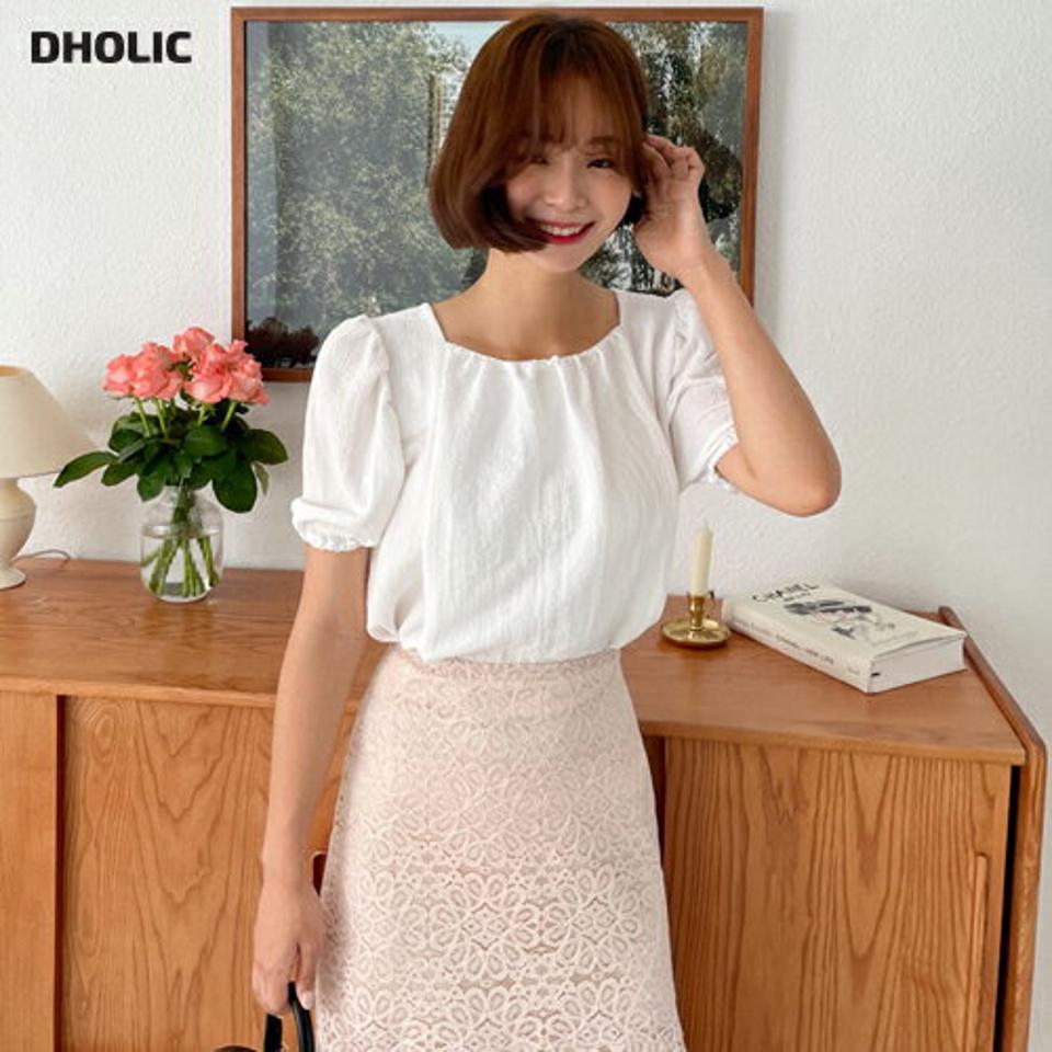 スクエアギャザーブラウス・全4色・t62450 レディース 【bl】韓国 ファッション トップス ブラウス 半袖 大人 スクエアネック フェミニン ギャザー フレア ゴム パフスリーブ テクスチャー カジュアル 無地 夏 春