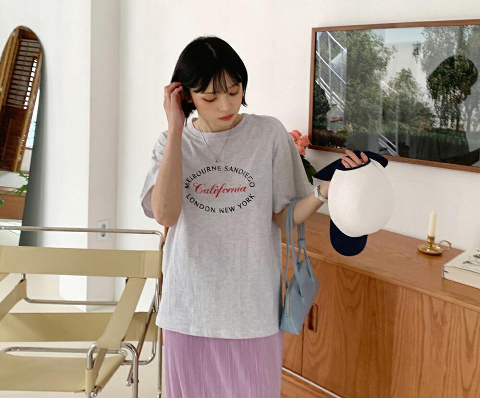 レタリングラウンドTシャツ・全3色・t62453 レディース 【tops】韓国 ファッション トップス Tシャツ 半袖 サークル レタリング カジュアル ラウンドネック ルーズ ゆったり 体型カーバー 細身 夏 春