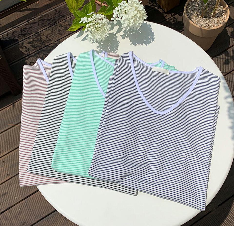 ボーダーフレンチスリーブTシャツ・全4色・t62482 レディース 【tops】韓国 ファッション トップス Tシャツ スリーブレス 上品 やわらかい スリム ボーダー パターン デコルテ 細身 Vネック 大人 体型カーバー アンバランス 夏 春