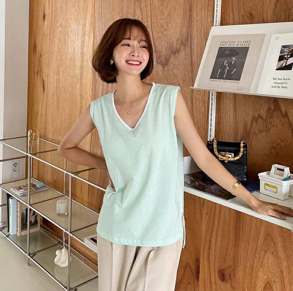 ボーダーフレンチスリーブTシャツ・全4色・t62482 レディース 【tops】韓国 ファッション トップス Tシャツ スリーブレス 上品 やわらかい スリム ボーダー パターン デコルテ 細身 Vネック 大人 体型カーバー アンバランス 夏 春