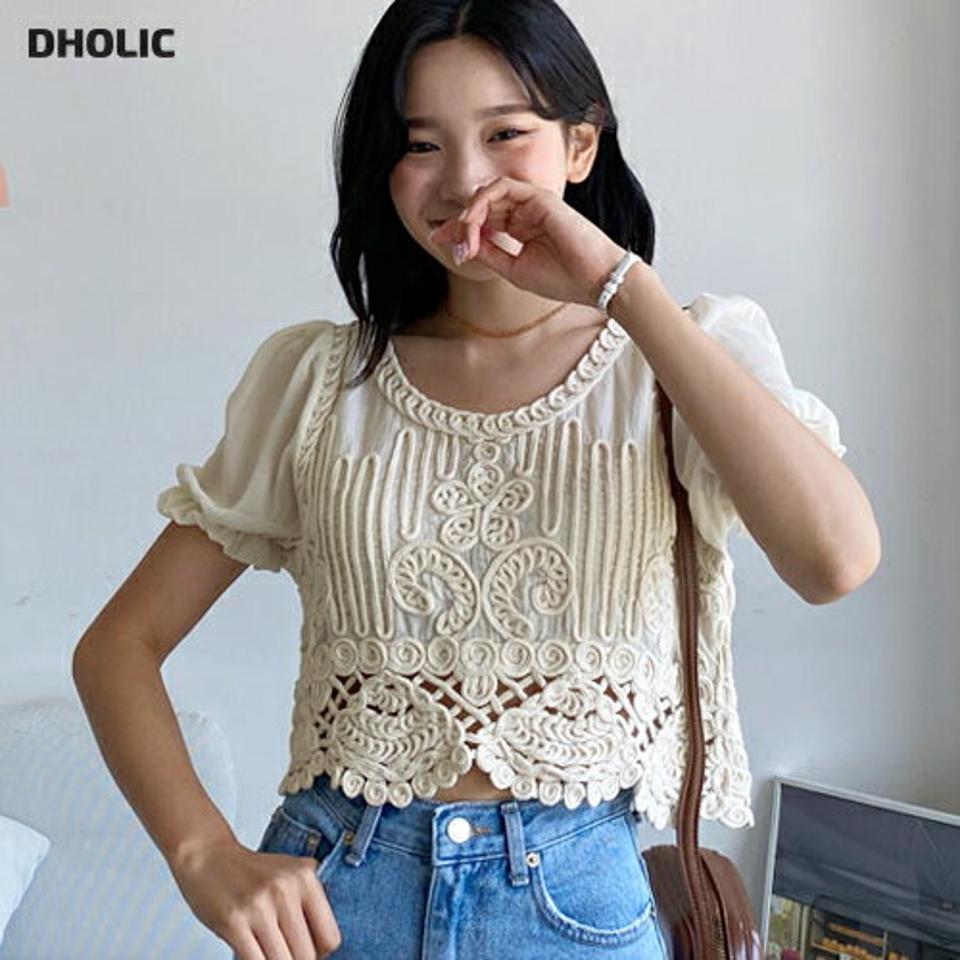 スクエアネックニットブラウス・全2色・t64543 レディース 【bl】韓国 ファッション トップス ブラウス 半袖 スクエアネック クロップド丈 異素材 ユニーク 花柄 フラワー ニット 体型カバー 細身 春 夏 NIJU