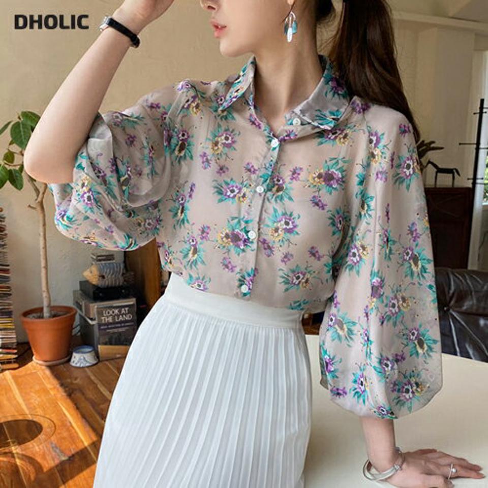 フラワーボタンパフブラウス・全2色・b69374 レディース 【bl】トップス ブラウス パフスリーブ パフ袖 花柄 フェミニン 上品 七分丈 七分袖 7分丈 7分袖 バルーンスリーブ ボリューム袖 春 秋 韓国 ファッション ハイホリHIHOLLI