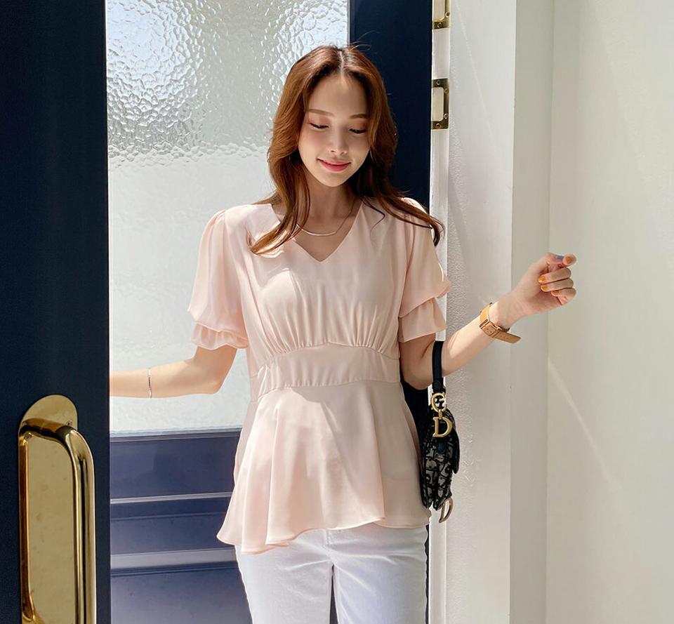 Vネックフレアブラウス・全3色・b69335 レディース 【bl】トップス ブラウス 半袖 ハーフスリーブ Vネック ギャザー フレアトップス 上品 フェミニン 単色 シンプル 春 夏 韓国 ファッション ハイホリHIHOLLI