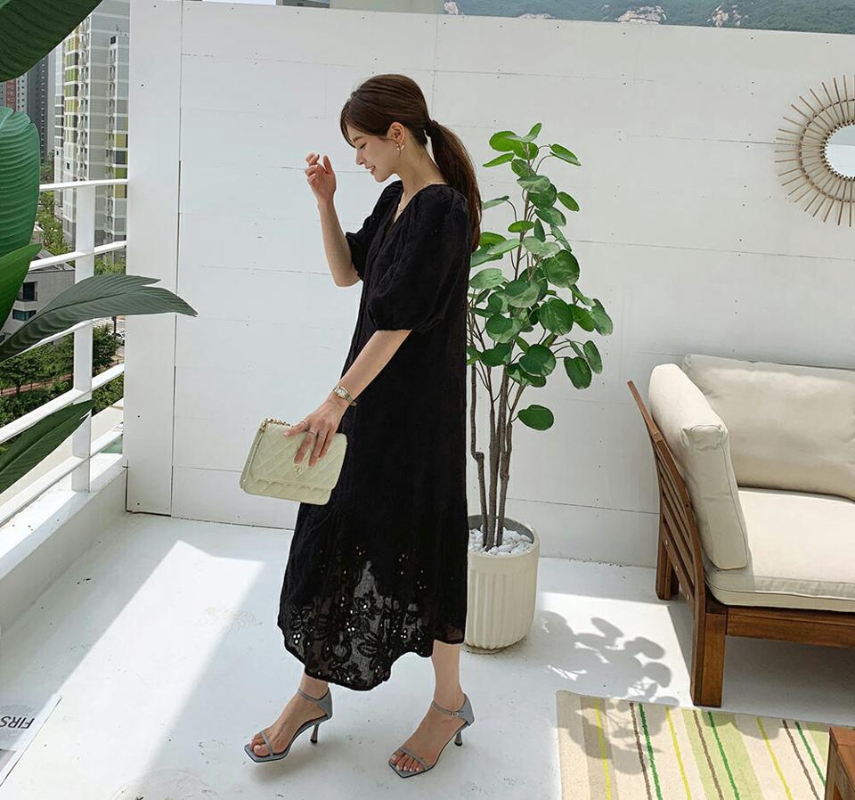 スリップ付パンチングワンピース・全2色・b69391 レディース 【ops】ワンピース ロング パンリング 半袖 ハーフスリーブ パフ袖 パフスリーブ フレア Vネック 総レース かわいい 可愛い ガーリー 春 夏 韓国 ファッション ハイホリHIHOLLI