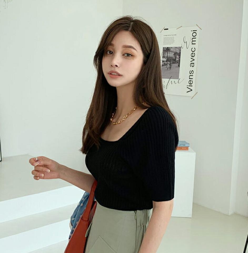 スクエアリブパフニット・全5色・t69331 レディース 【tops】トップス ニット 半袖 ハーフスリーブ パフスリーブ パフ袖 スクエアネック デコルテ 鎖骨 単色 無地 シンプル かわいい 可愛い 大人 春 夏 韓国 ファッション ハイホリHIHOLLI
