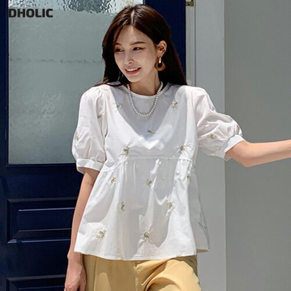 花柄刺繍フレアブラウス・全2色・b69334 レディース 【bl】トップス ブラウス 半袖 ハーフスリーブ 刺繍 花柄 フラワー 大人 可愛い かわいい 春 夏 韓国 ファッション ハイホリHIHOLLI