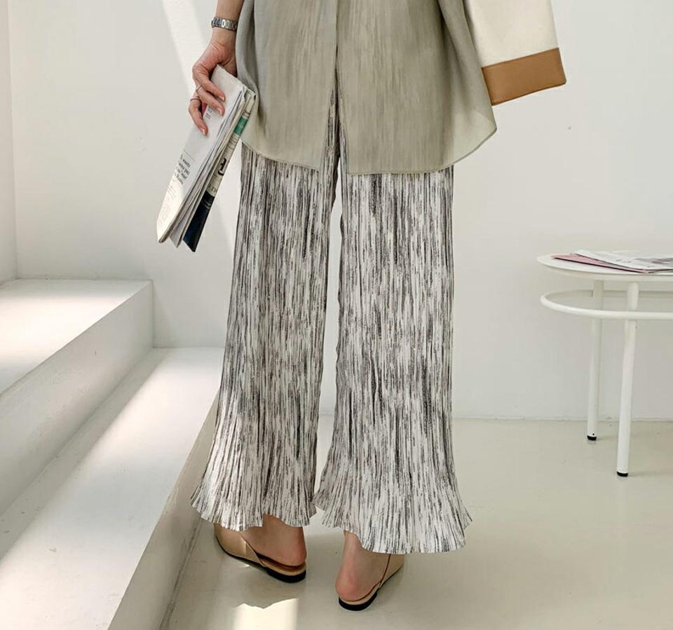 プリーツパターンパンツ・全2色・t69351 レディース 【pt】パンツ ズボン ロングパンツ ワイド プリーツ 総柄 モダン 大人 カジュアル ウエストゴム 春 夏 韓国 ファッション ハイホリHIHOLLI