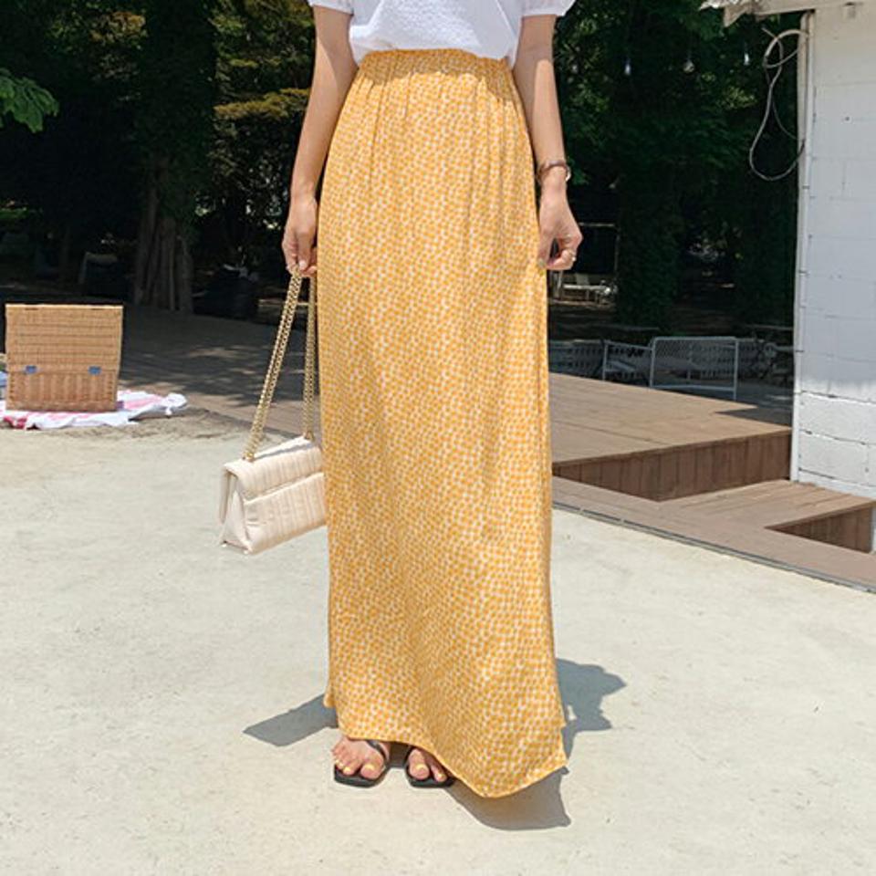 花柄スカート・全2色・t65640 レディース 【sk】韓国 ファッション ボトムス スカート ロング ロングスカート ガーリー 花柄 フラワー フローラル パターン ゴム フレア フェミニン 体型カバー 細身 スリム 夏 春