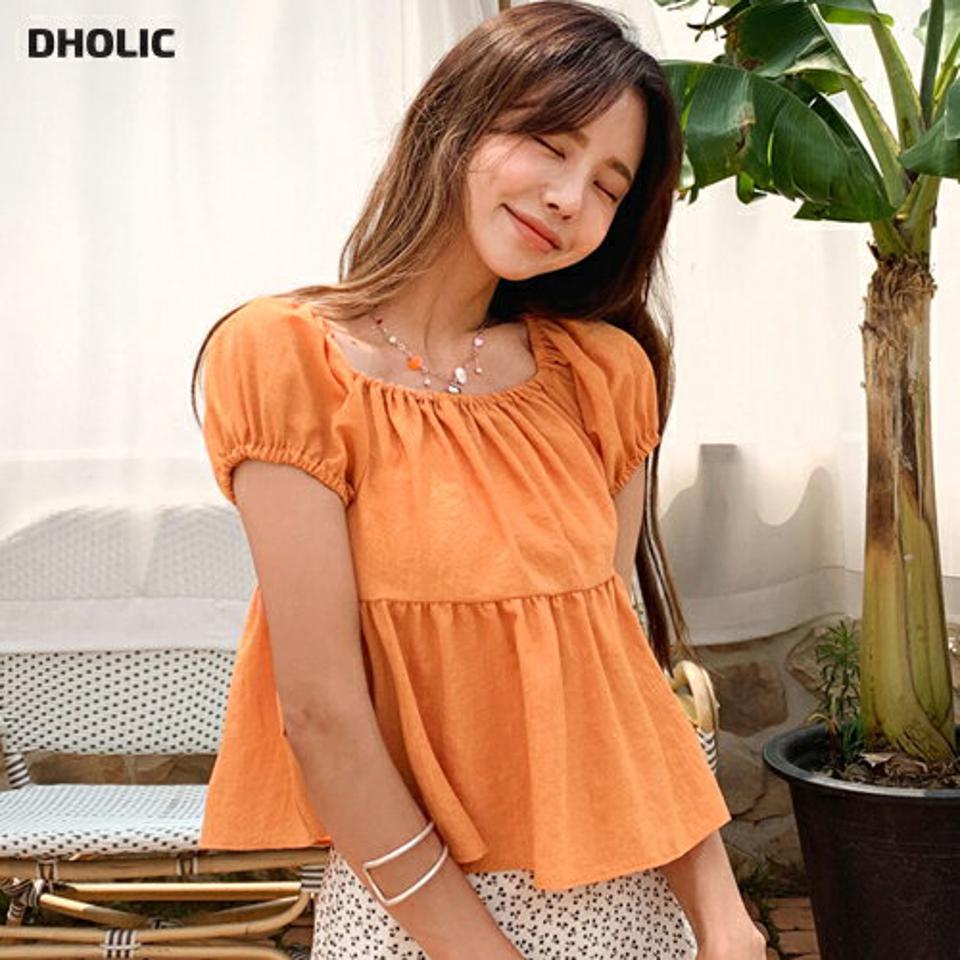 2WAYネックゴムフレアブラウス・全3色・t62413 レディース 【bl】 韓国 ファッション トップス ブラウス ラウンドネック オフショルダー デコルテ 肌見せ 肌出し ショートスリーブ 半袖 パフスリーブ フレアヘム Aライン 体型カバー ペプラム カジュアル 夏