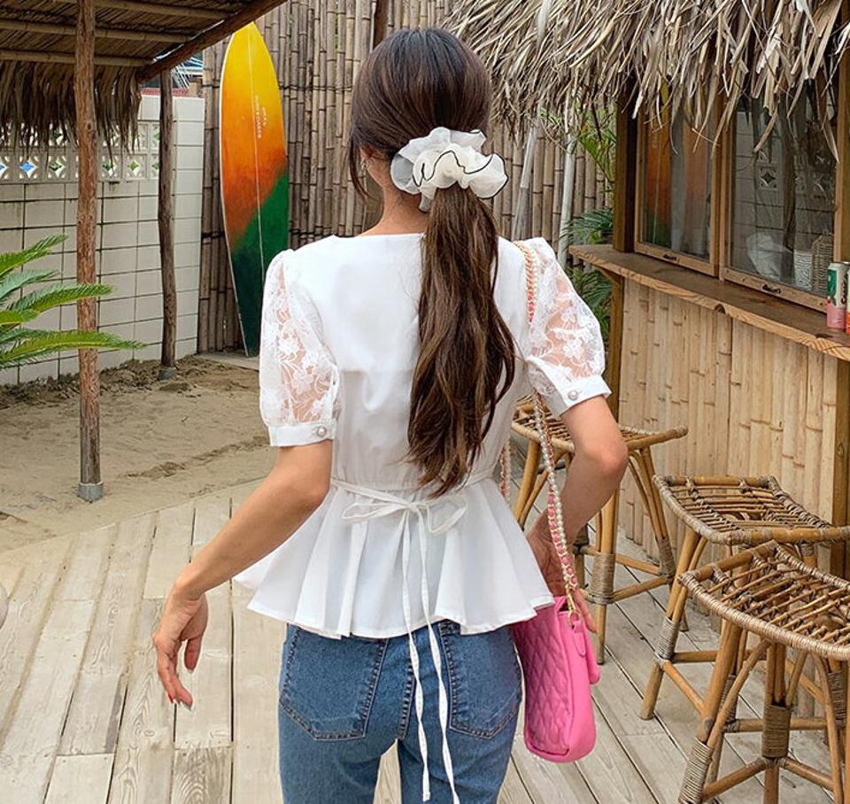 レースフレアブラウス・全2色・t62416 レディース 【bl】 韓国 ファッション トップス ブラウス スクエアネック ハーフスリーブ 半袖 パフスリーブ ボリューム袖 袖コンシャス フレアヘム ペプラム 無地 リンクル カジュアル 夏