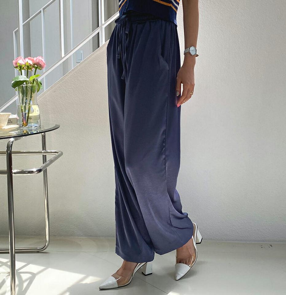 サテンドロストワイドパンツ・全3色・a62473 レディース 【pt】韓国 ファッション ボトムス ロング ロングパンツ デイリー ワイド サテン ストレート 足長 大人 10分丈 体型カーバー 細身 カジュアル ストリング フィット 夏 春