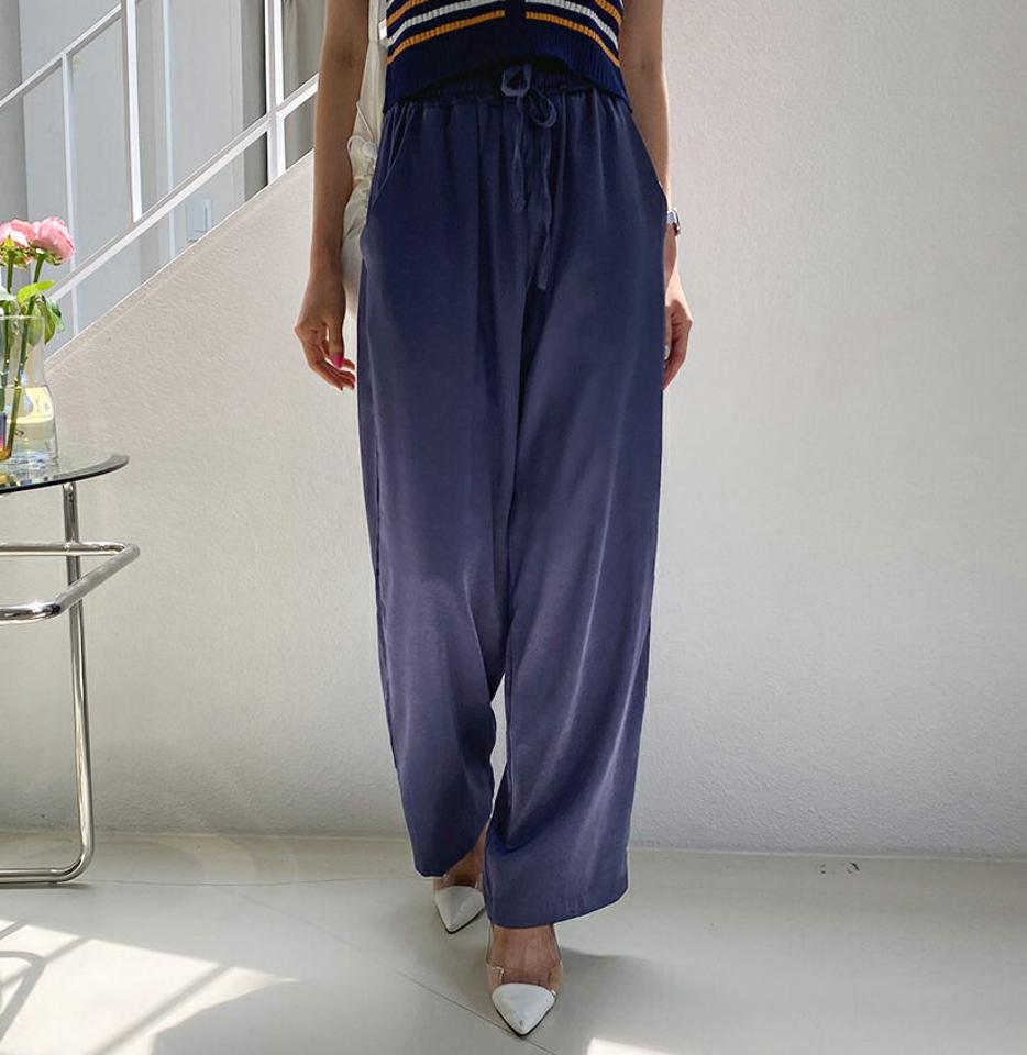 サテンドロストワイドパンツ・全3色・a62473 レディース 【pt】韓国 ファッション ボトムス ロング ロングパンツ デイリー ワイド サテン ストレート 足長 大人 10分丈 体型カーバー 細身 カジュアル ストリング フィット 夏 春