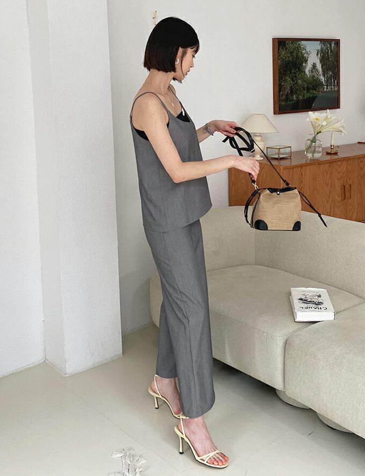 Vネックキャミソール&ワイドパンツSET・全3色・t62470 レディース 【pt】韓国 ファッション ボトムス ロング ロングパンツ デイリー セットアップ スリーブレス Vネック ゴム セット 足長 大人 10分丈 体型カーバー 細身 カジュアル 夏 春