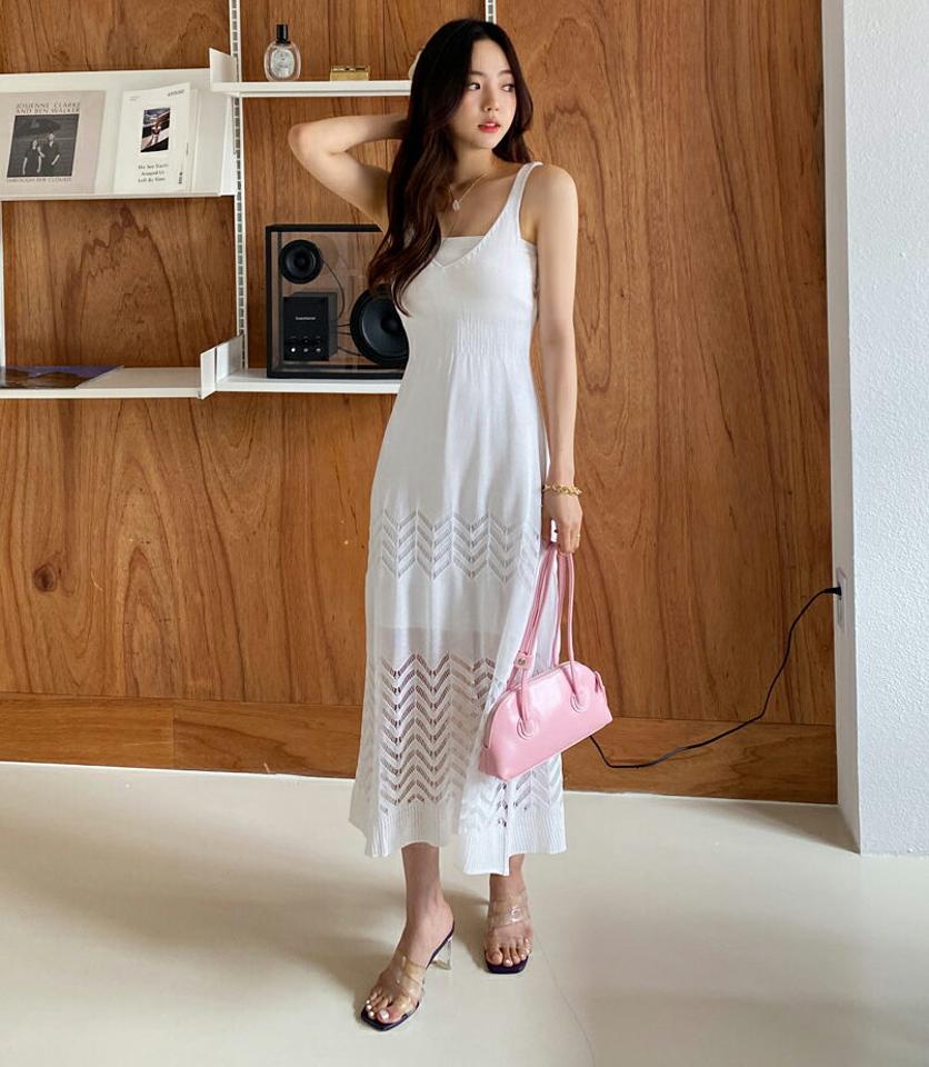 パンチングニットワンピース・全3色・t62465 レディース 【ops】韓国 ファッション ワンピース ロング ロングワンピース パンチング ニット スリーブレス ノースリーブ フレア フェミニン Uネック 2WAY Vネック 体型カバー スリム 細身 夏 春