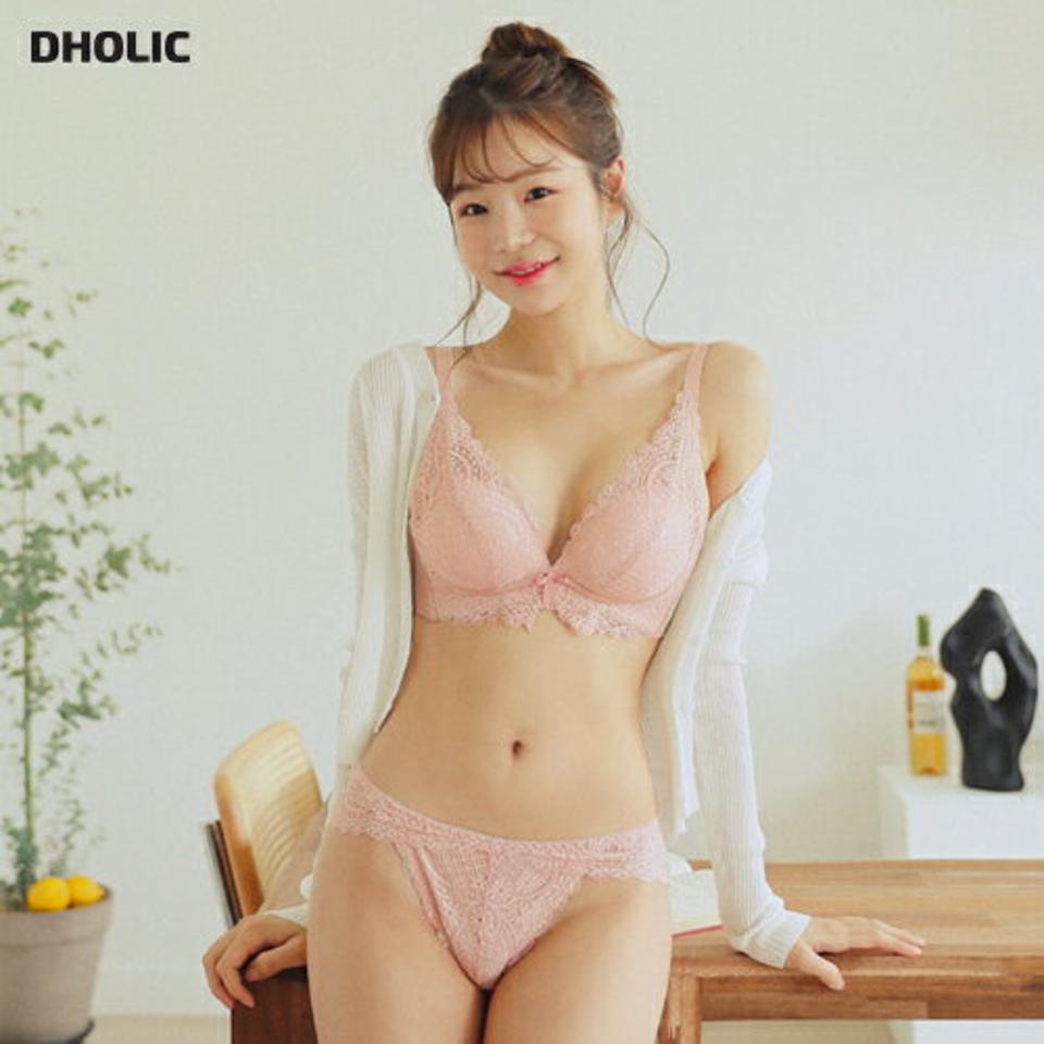 ボリュームレースブラ&ショーツSET・全4色・d44758 レディース 【uw】韓国ファッション アンダーウェア ランジェリー 下着 セット ブラジャー ブラ ショーツ パンツ 大人 ボリューム ワイヤー Vネック リボン シースルー 花柄 レース 夏 春