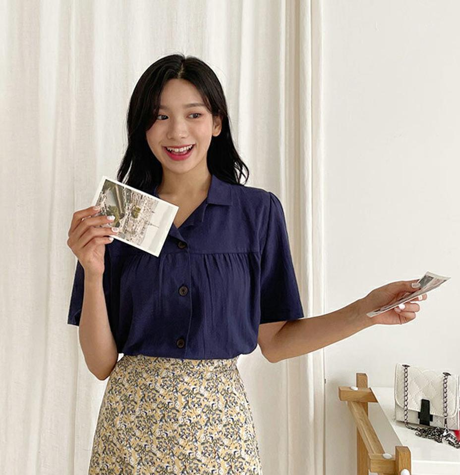 カラーボタンブラウス・全4色・t00311 レディース 【bl】韓国 ファッション トップス ブラウス 半袖 ラブリー ギャザー フレアブラウス ボタン パフスリーブ 体型カバー 細身 シンプル ガーリー 春 夏 NIJU