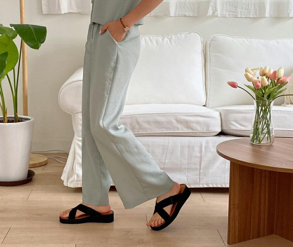 タックスラックス・全3色・t00314 レディース 【pt】韓国 ファッション ボトムス パンツ ロング ロングパンツ ベーシック スラックス ストレート オフィス オフィスカジュアル スリム 細身 体型カーバー フィット 足長 春 夏 NIJU