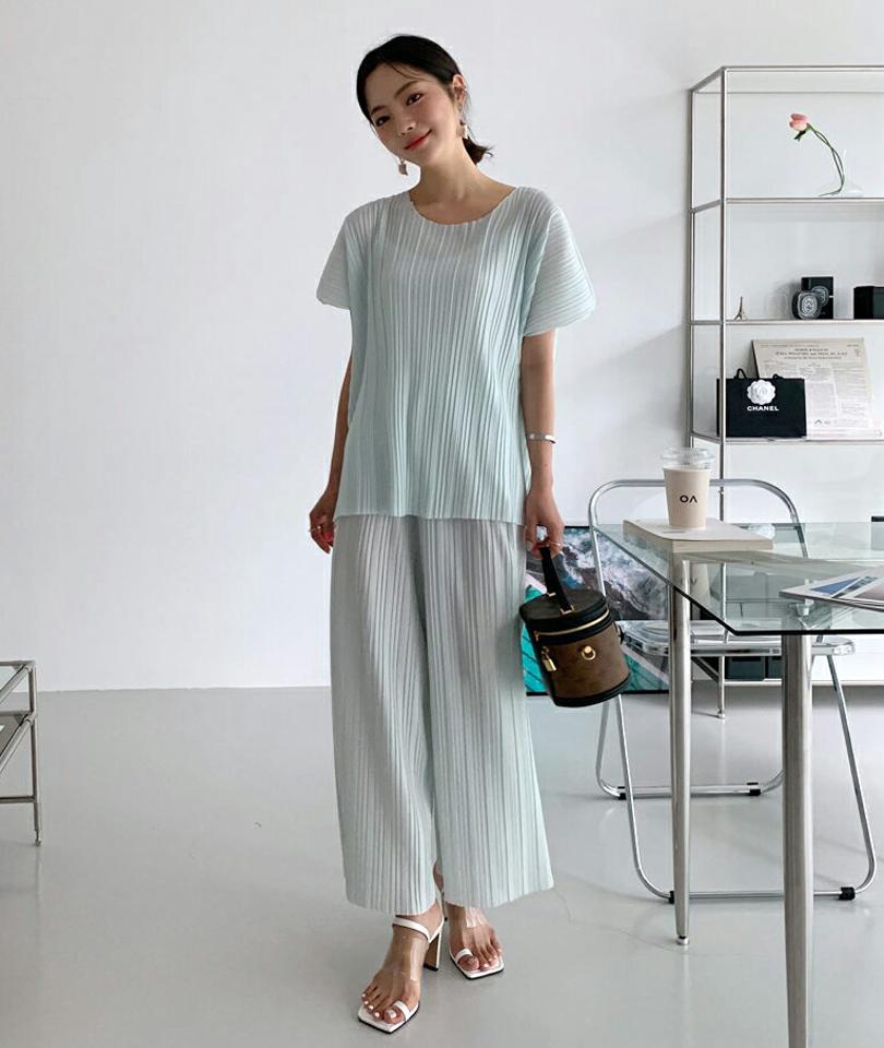 プリーツTシャツ&パンツSET・全3色・b64321 レディース 【pt】韓国 ファッション ボトムス ロング ロングパンツ デイリー セットアップ Tシャツ ラフ ルーズ ショートスリーブ 足長 大人 10分丈 体型カーバー 細身 夏 春