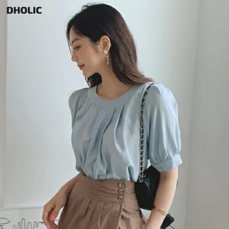 ラウンドパフブラウス・全4色・b64310 レディース 【bl】韓国 ファッション トップス ブラウス 半袖 大人 フェミニン ラウンドネック パフスリーブ シルキー 光沢 フレア カジュアル 夏 春