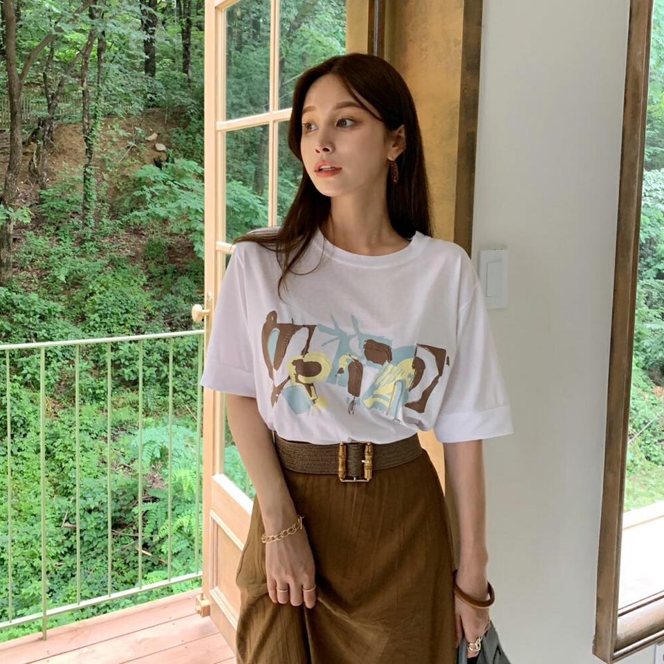 刺繍レタリングTシャツ・全4色・b00120 レディース 【tops】トップス Tシャツ 刺繍 カジュアル ラフ ハーフスリーブ レタリング ロゴ ユニーク コットン 綿 春 夏 韓国 ファッション ハイホリHIHOLLI