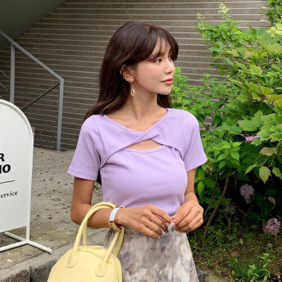 2WAYツイストカットアウトTシャツ・全3色・t65659 レディース 【tops】韓国 ファッション トップス Tシャツ 半袖 ツイスト リブ スリム フィット タイト セクシー クロップド丈 体型カーバー 細身 フェミニン 夏 春