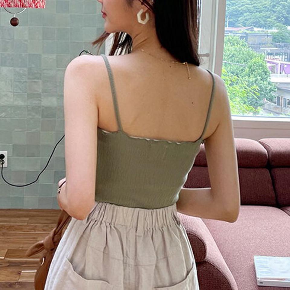 リブスリーブレス・全4色・t65672 レディース 【tops】韓国 ファッション トップス Tシャツ スリーブレス ノースリーブ リブ デコルテ 体型カーバー 細身 ベーシック クロップド丈 ボタン 夏 春