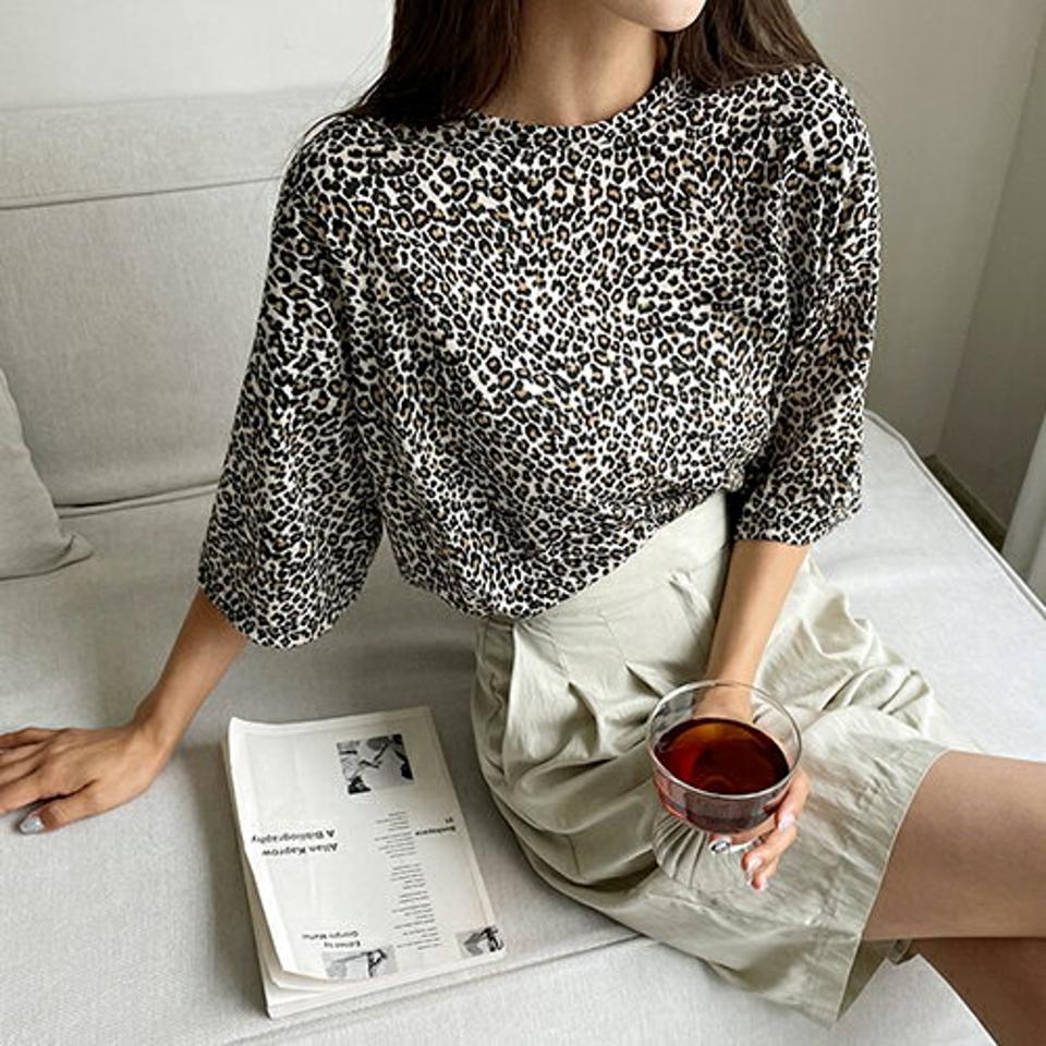 レオパードTシャツ・全1色・n62503 レディース 【tops】韓国 ファッション トップス Tシャツ 半袖 レオパード オーバーサイズ ラフ ラウンドネック ルーズ ゆったり 体型カーバー 細身 フェミニン 夏 春