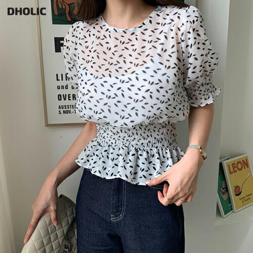 リーフシャーリングブラウス・全2色・b69462 レディース 【bl】トップス ブラウス 半袖 ハーフスリーブ リーフ柄 総柄 ウエストマーク シャーリング 可愛い かわいい 透け感 フリル ボリューム袖 春 夏 韓国 ファッション ハイホリHIHOLLI