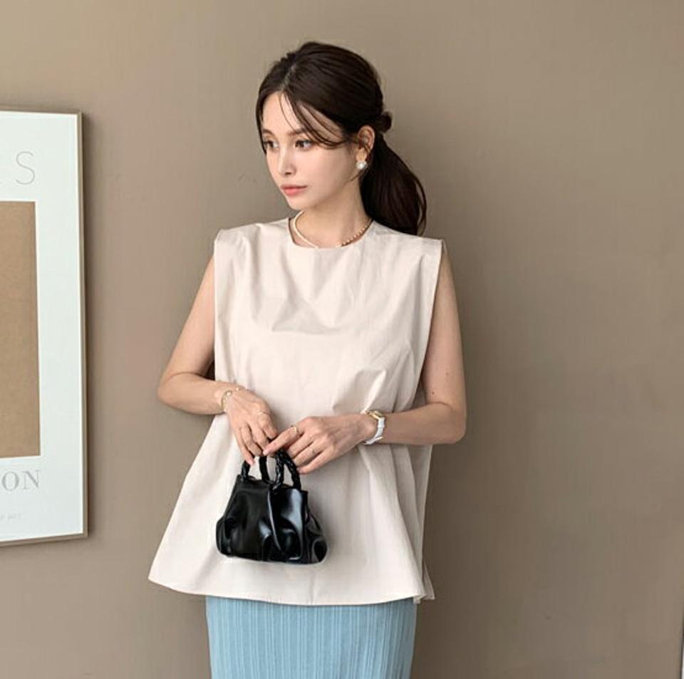 スリットブラウス・全3色・t69438 レディース 【bl】トップス ブラウス スリット スリーブレス ノースリーブ タンクトップ 単色 無地 シンプル ベーシック カジュアル ラフ 体型カバー 春 夏 韓国 ファッション ハイホリHIHOLLI