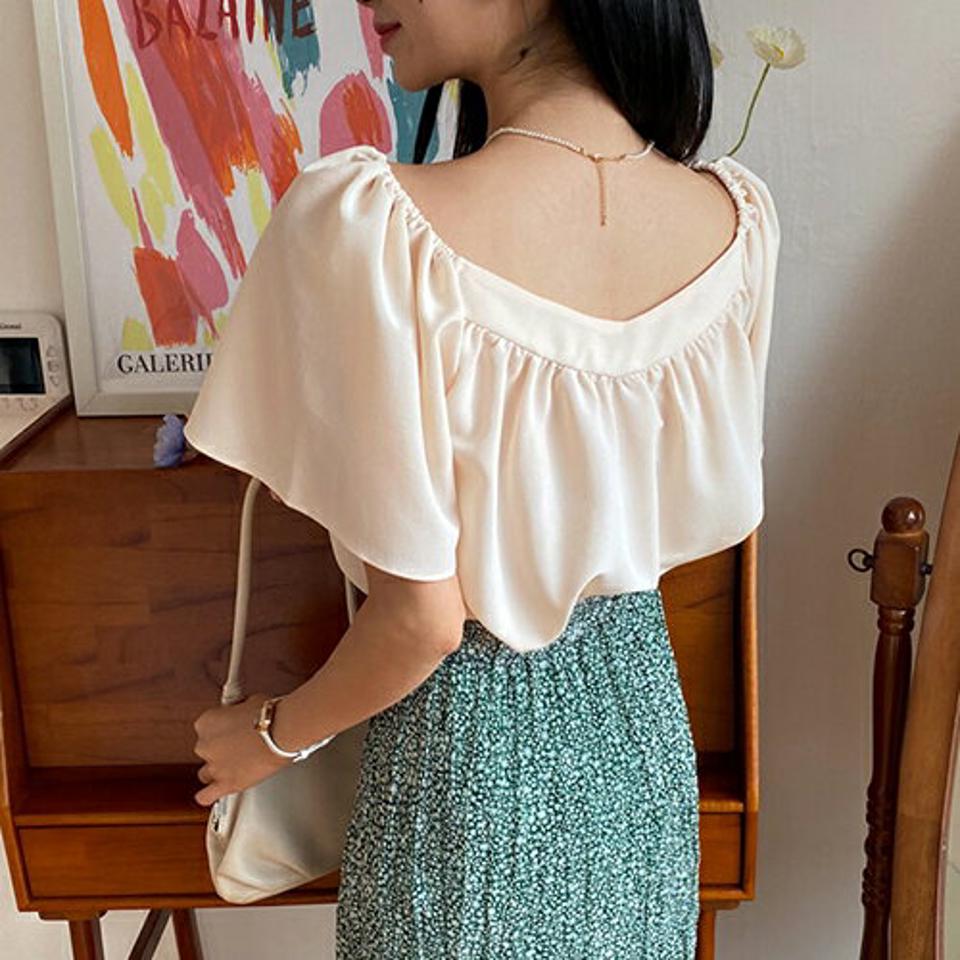 ショルダーゴムブラウス・全4色・64598 レディース 【bl】韓国 ファッション トップス ブラウス 半袖 ラブリー ショルダー ゴム ギャザー Vネック フレア ハーフスリーブ デコルテ 体型カバー 細身 シンプル ガーリー 春 夏 NIJU