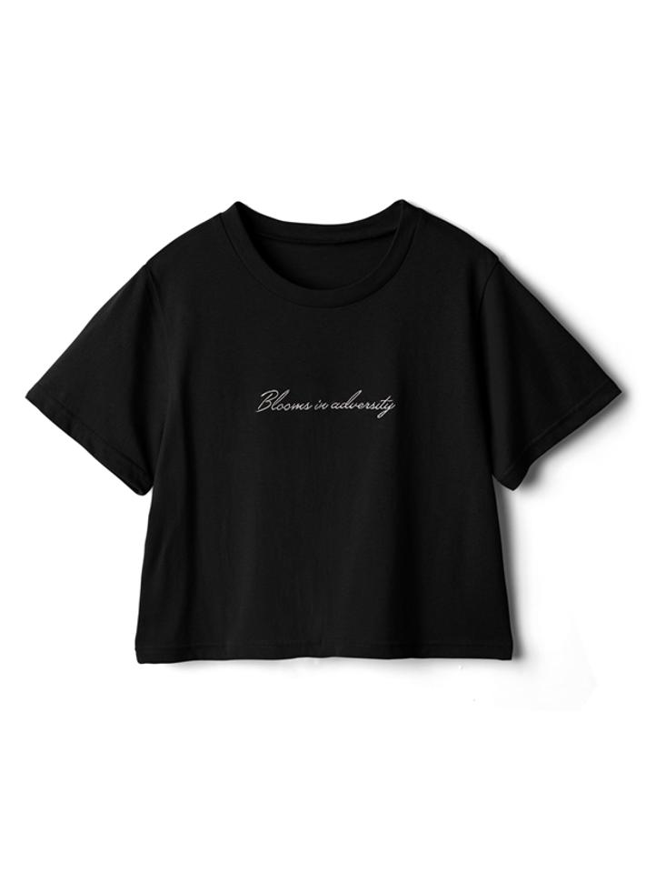フロントロゴ刺繍ショート丈Tシャツ