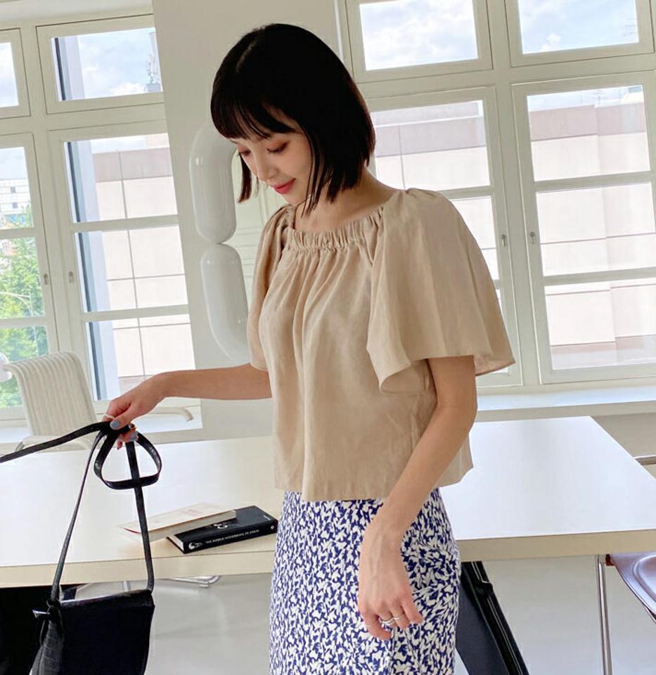 2WAYリネン混ブラウス・全2色・t62571 レディース 【bl】韓国 ファッション トップス ブラウス 半袖 2WAY リネン ゴム オフショル フレア クロップド丈 デコルテ フェミニン 上品 カジュアル 夏 春