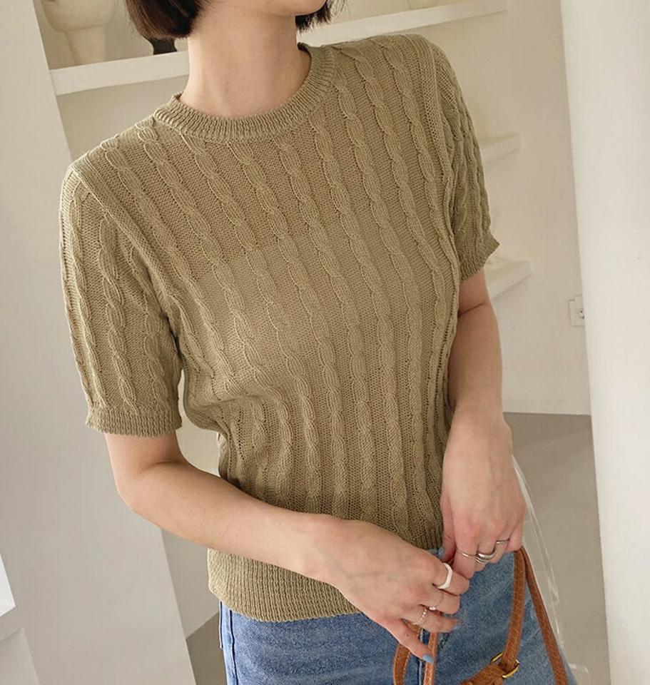 ラウンドネックツイストニット・全4色・b62553 レディース 【tops】韓国 ファッション トップス ニット 半袖 モダン ラウンドネック ツイスト スリム 体型カーバー 細身 フェミニン スリム フィット 夏 春