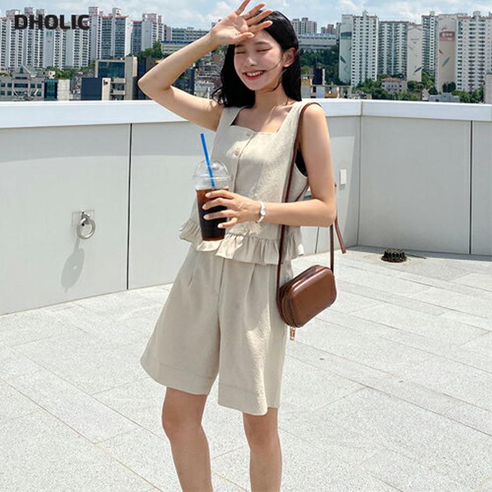 フリルスクエアスリーブレス&タックハーフパンツSET・全3色・t00392 レディース 【pt】韓国 ファッション ボトムス パンツ ハーフ ハーフパンツ セットアップ ベーシック ツータック カジュアル ワイド 足長 ルーズ スリーブレス 春 夏 NIJU