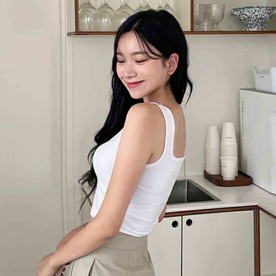 2WAYスリーブレス・全4色・t00411 レディース 【tops】韓国 ファッション トップス スリーブレス ノースリーブ スクエアネック Uネック クロップド丈 フィット タイト スリム フェミニン 体型カーバー ガーリー デコルテ 春 夏 NIJU