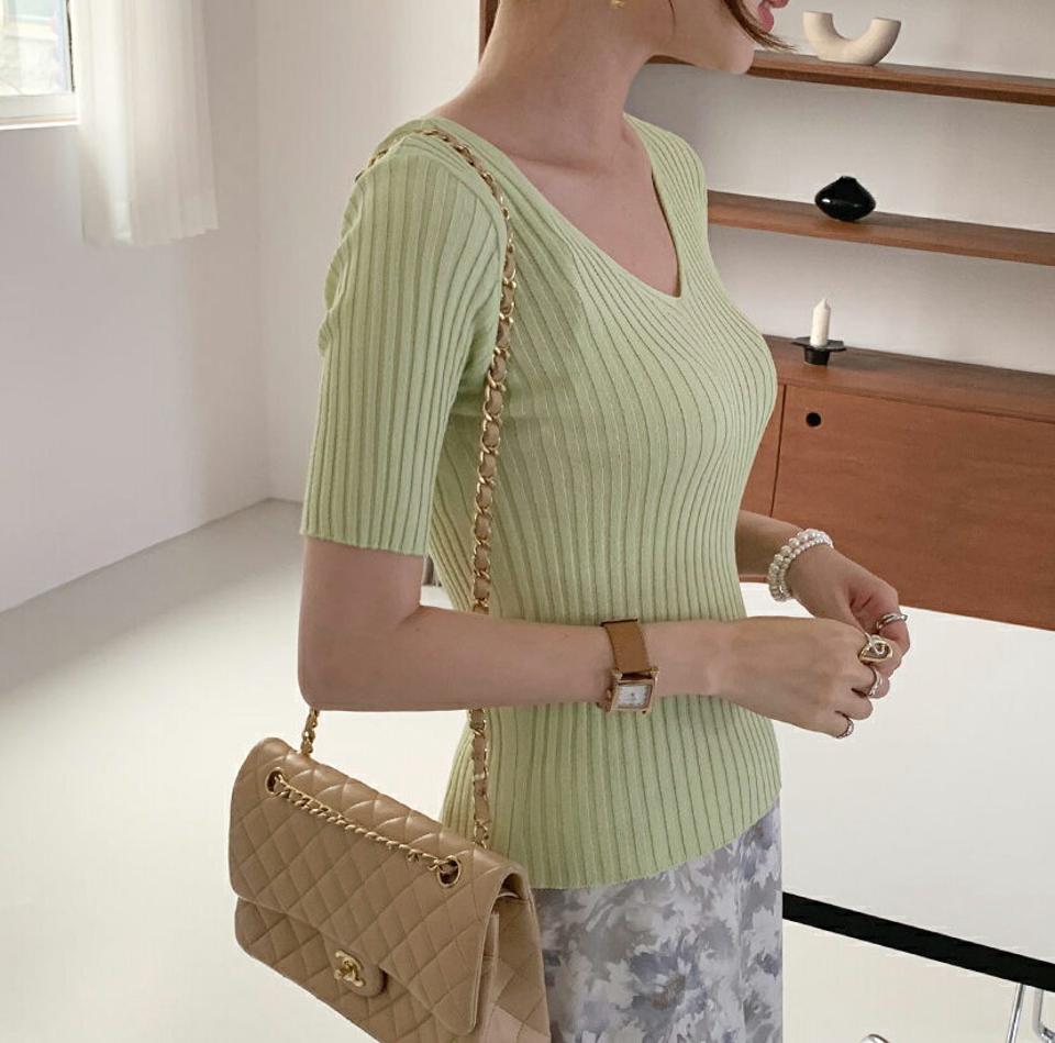 Vネックリブニット・全6色・t00145 レディース 【tops】トップス ニット 半袖 ハーフスリーブ リブ Vネック 単色 無地 シンプル カジュアル ラフ 春 夏 韓国 ファッション ハイホリHIHOLLI