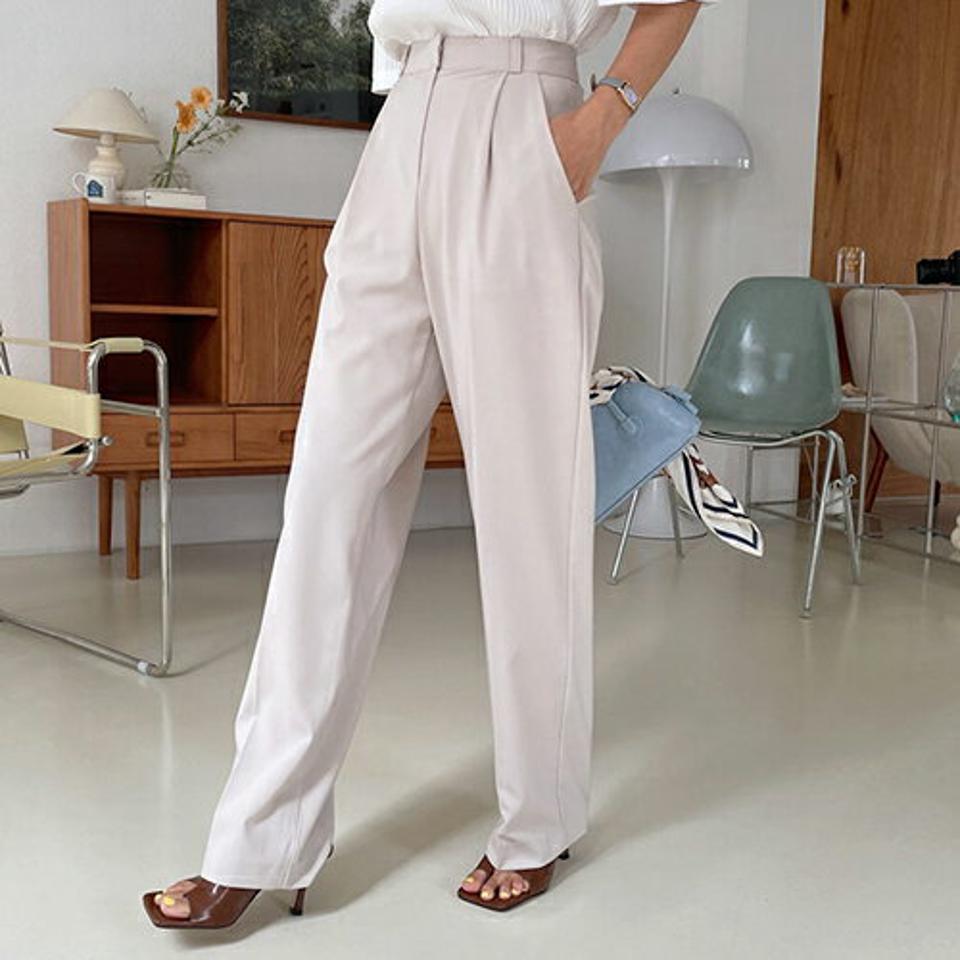 タックストレートスラックス・全4色・t62515 レディース 【pt】韓国 ファッション ボトムス ロング ロングパンツ ストレート スラックス 美脚 オフィスカジュアル ワイド カジュアル 10分丈 体型カーバー 細身 足長 夏 春