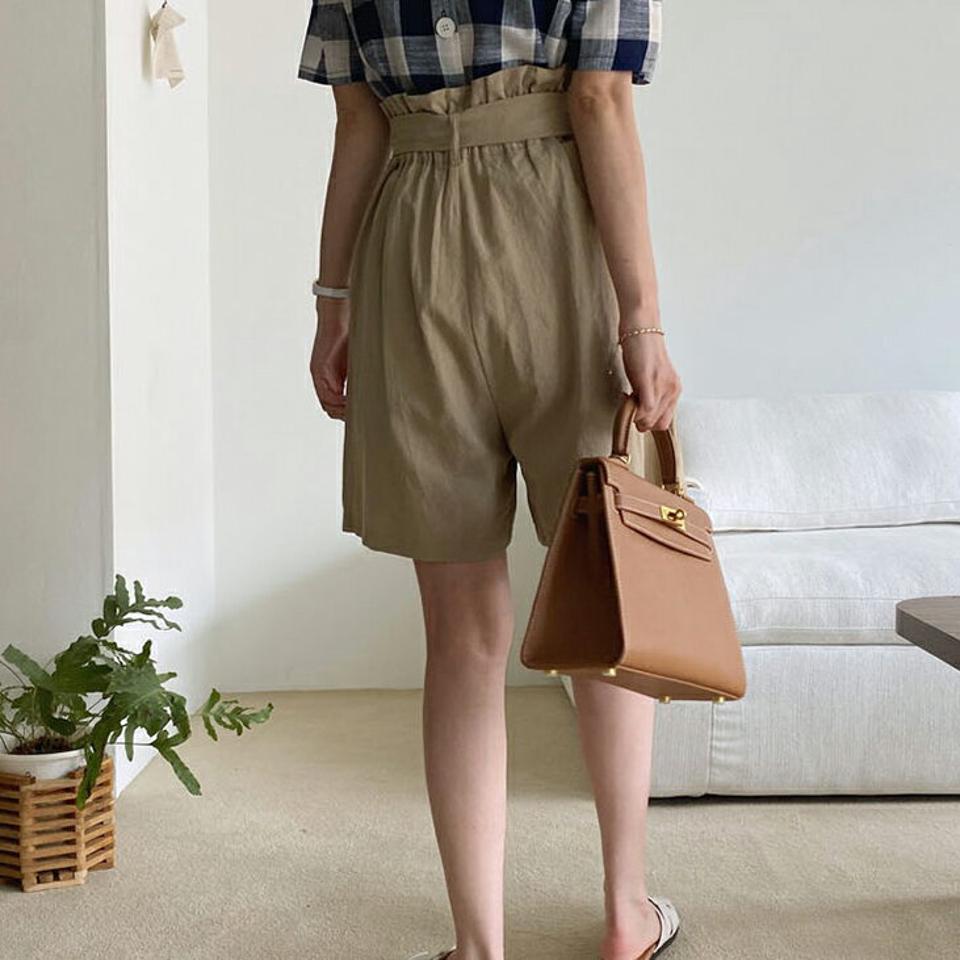 ストラップ付ハーフパンツ・全3色・b69549 レディース 【pt】パンツ ズボン ハーフパンツ 半ズボン ストラップ 大人 単色 無地 シンプル ベーシック カジュアル りぼん リネン ナチュラル 春 夏 韓国 ファッション ハイホリHIHOLLI